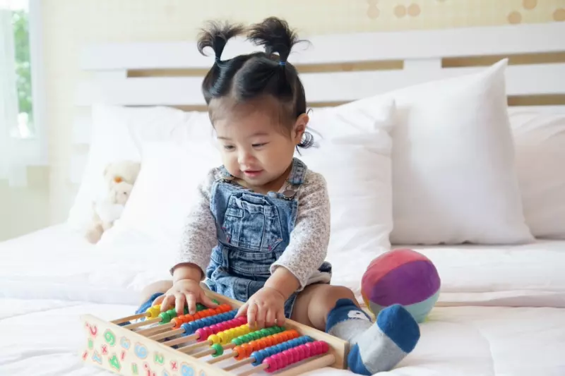 Bizibuz toddler with abacus